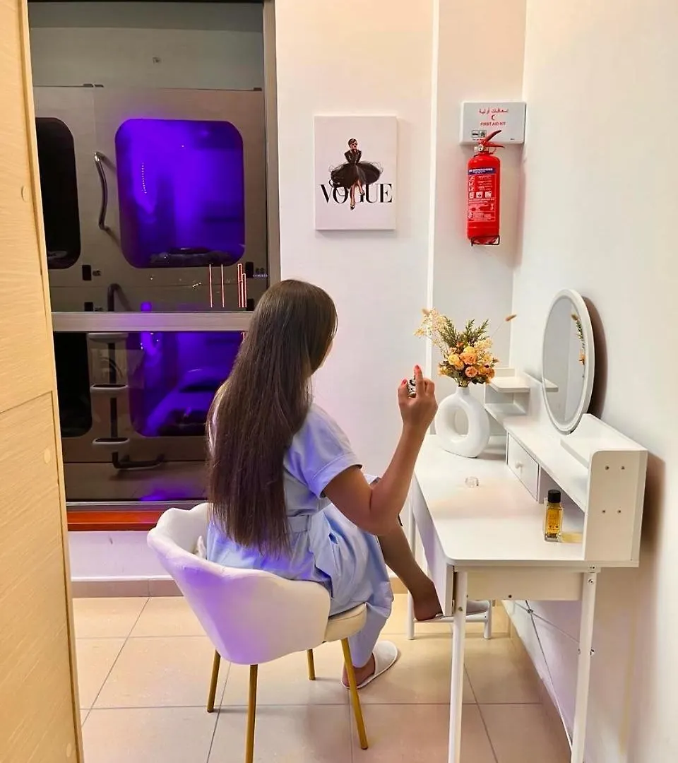 Hostel Berloga Capsule Jbr Dubai Vereinigte Arabische Emirate